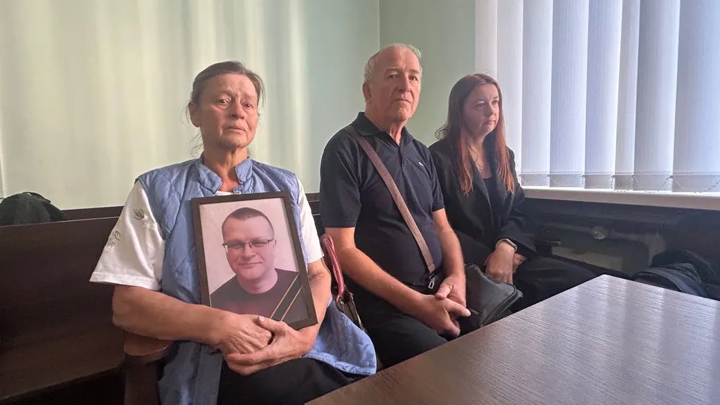Справа про вбивство житомирянина: суд продовжив арешт, мати загиблого каже про затягування
