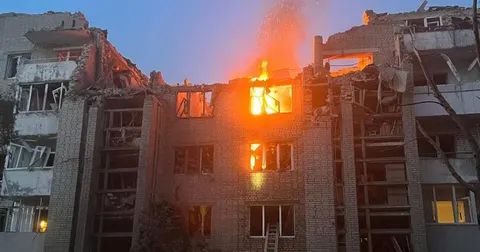 Як врятуватися, якщо пожежа заблокувала у будинку: поради експерта