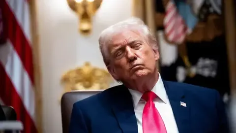 Трамп обіцяє американцям по 5 тисяч доларів: що стоїть за цією пропозицією