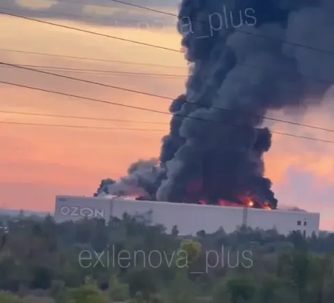 Пожежа на складі Ozon у Чапаєвську: що відомо після атаки БПЛА