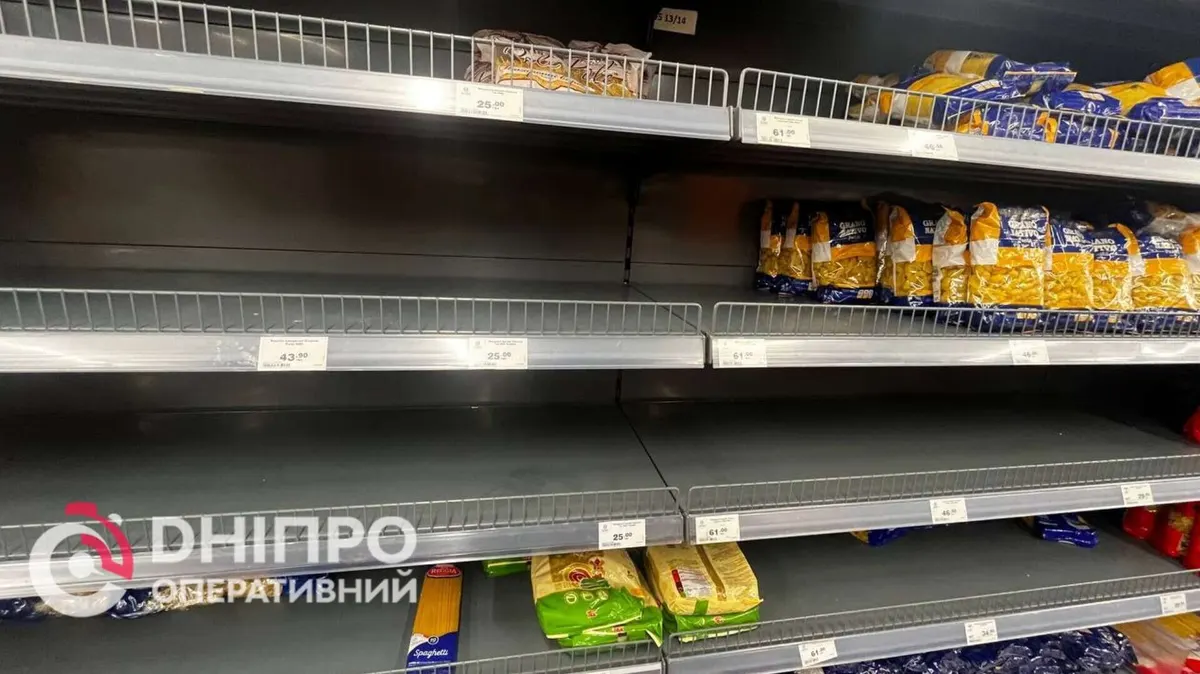 Порожні полиці чи логістика: що насправді відбувається з продуктами в магазинах