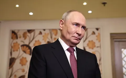 Експерт: Кремль грає на виборах у США, щоб потім виставити Трампу рахунок