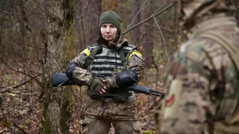 Мобілізація жінок в Україні: Резніков пропонує модель «як в Ізраїлі»