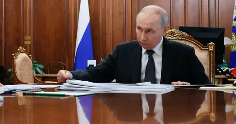 Захід готується до гібридних атак Росії: що означає новий призов і посилення без