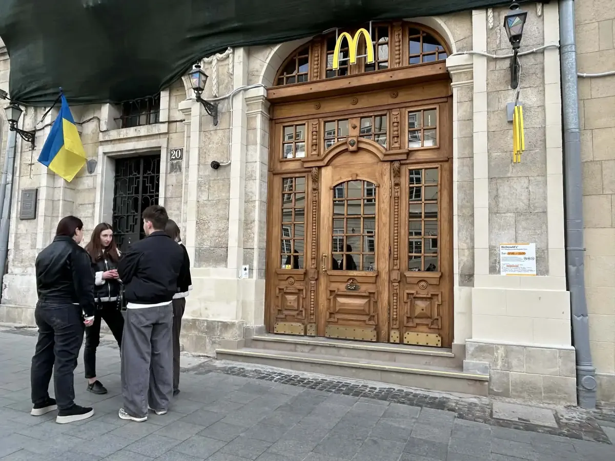 McDonald’s у Львові: план усунення шуму та запаху до кінця серпня