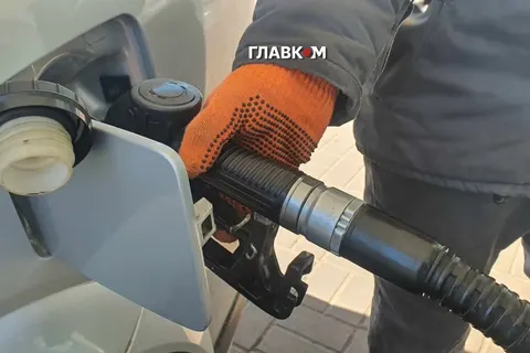 Ціни на пальне 6 серпня: що стоїть за подорожчанням і чи чекати дефіциту