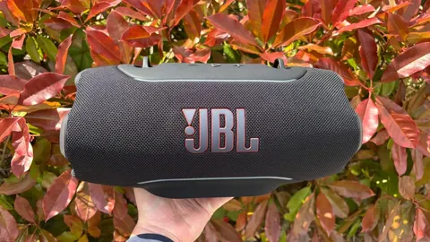 JBL Boombox 4: що варто знати про нову колонку зі змінним акумулятором