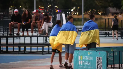 Як втримати молодь в Україні: експертка назвала ключові умови
