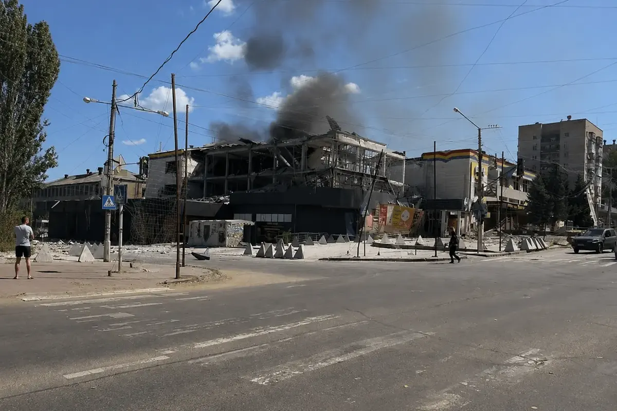 210 тисяч цивільних залишаються на Донбасі: що це означає для фронту