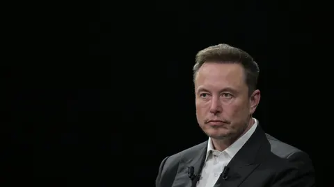 Чому інвестори вірять Маску попри падіння акцій Tesla та SpaceX