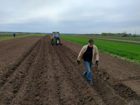 Земля дорожчає, але кому це вигідно насправді
