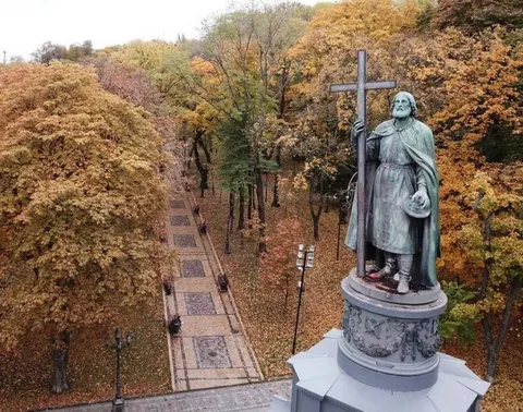 Київ: теплі вихідні зміняться різким похолоданням 21 вересня