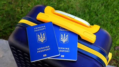 Повернення молоді в Україну: що має змінитися, щоб вони захотіли їхати додому