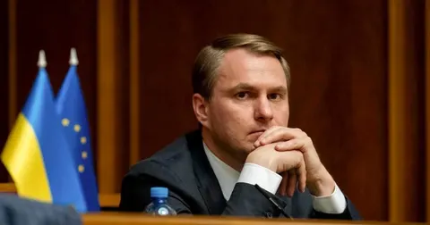 «Залишиться за кордоном»: в ОП спрогнозували подальшу долю Кравченка