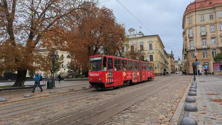Львів і область 23 вересня: дощі, туман і похолодання до 5°С